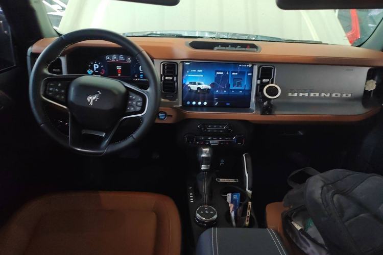 Used Ford Bronco 2024 2.3T Long Beach Interior 2