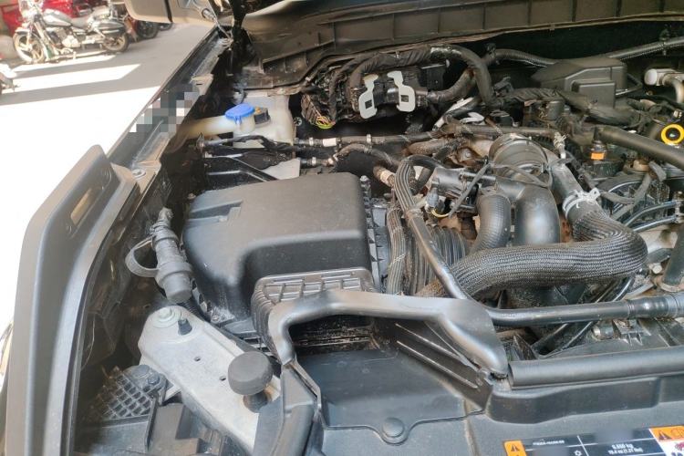 Used Ford Bronco  Engine Bay Right