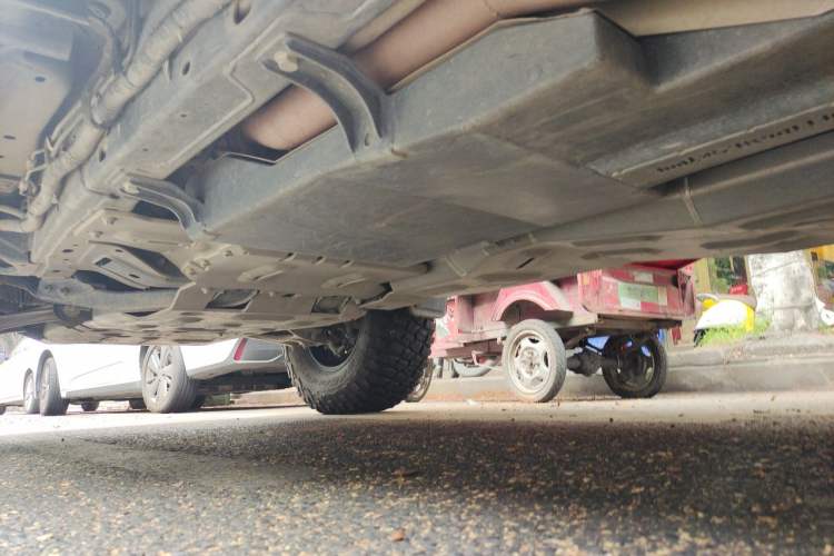 Used Ford Bronco  Chassis Rear Left