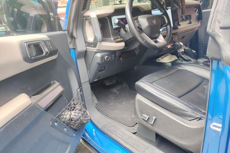 Used Ford Bronco  Driver Seat