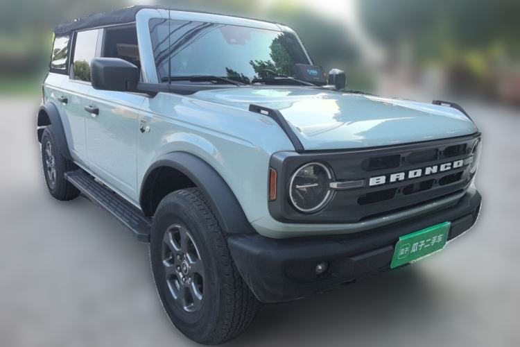 Used Ford Bronco  Front Right 45 Deg