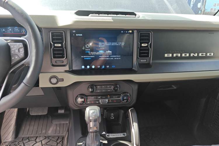 Used Ford Bronco 2024 2.3T Long Beach Big-Foot Off-Road Version Audio And AC Panel