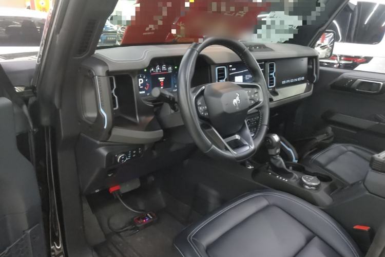 Used Ford Bronco 2024 2.3T Diamond Edition Center Console