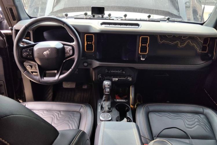 Used Ford Bronco 2024 2.3T Wilderness Center Console