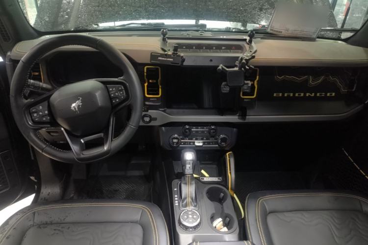Used Ford Bronco 2024 2.3T Wilderness Center Console