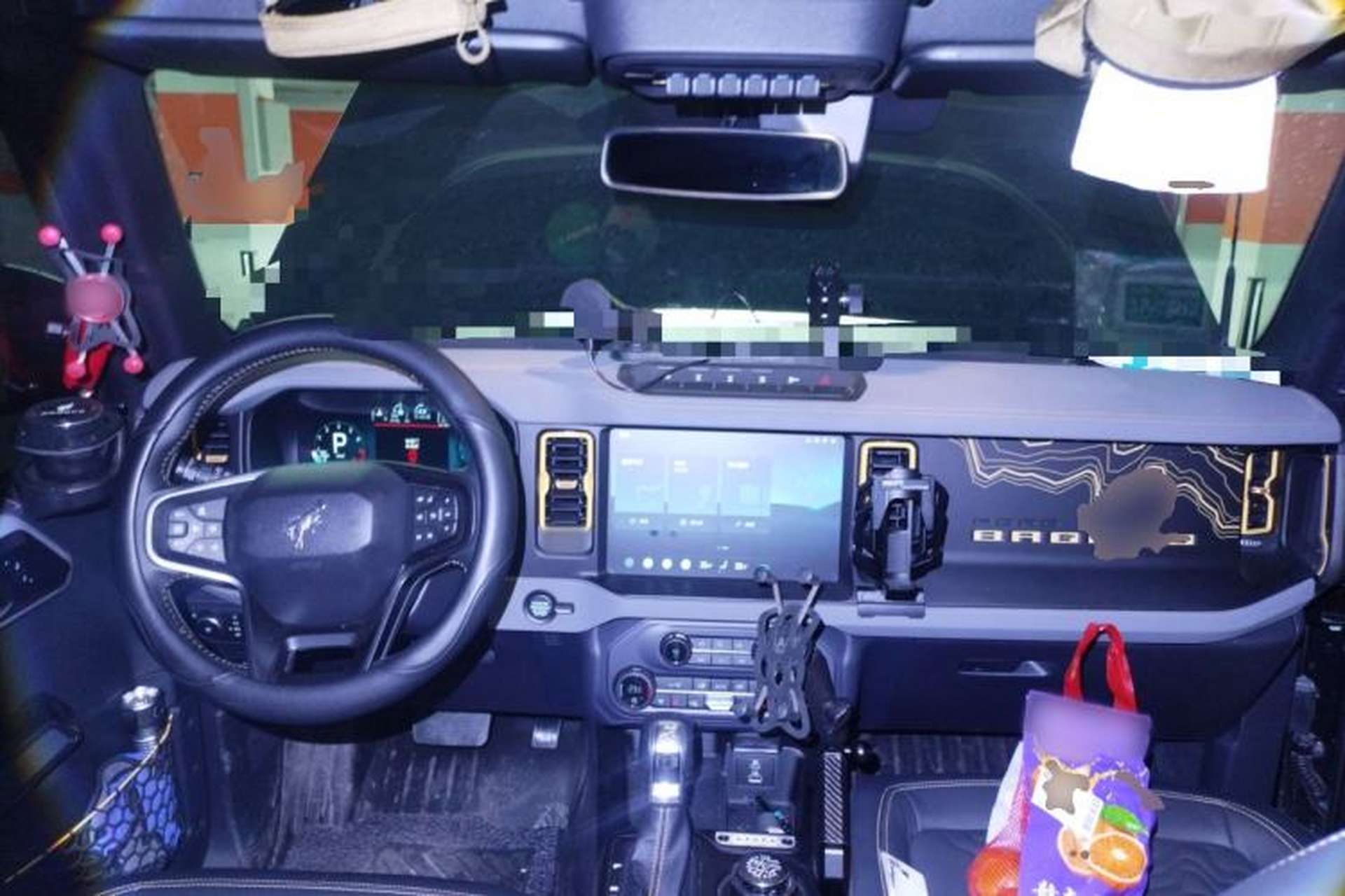 Used Ford Bronco 2024 2.3T Wilderness Center Console