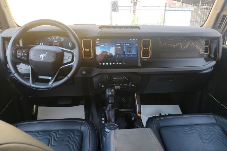 Used Ford Bronco 2024 2.3T Wilderness Center Console