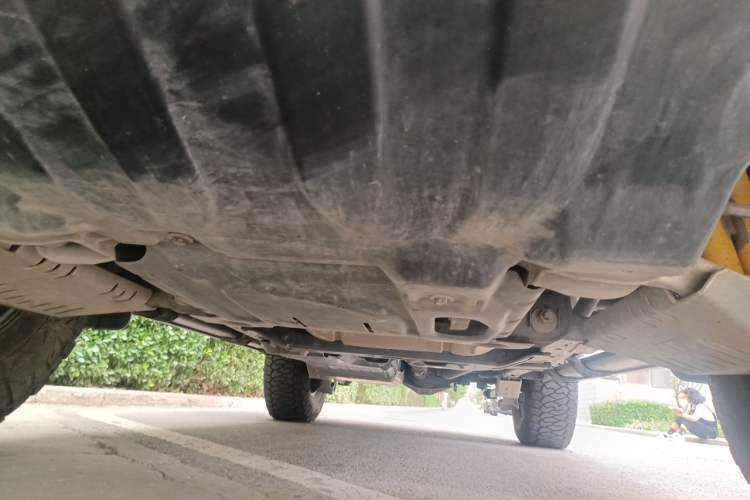 Used Ford Bronco 2024 2.3T Ink Diamond Big-Tire Off-Road Version Chassis Front