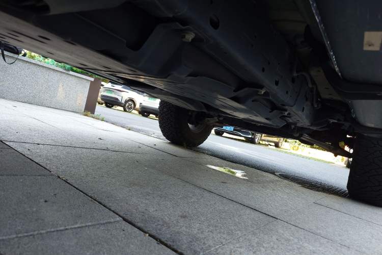 Used Ford Bronco 2024 2.3T Diamond Edition Chassis Rear Left