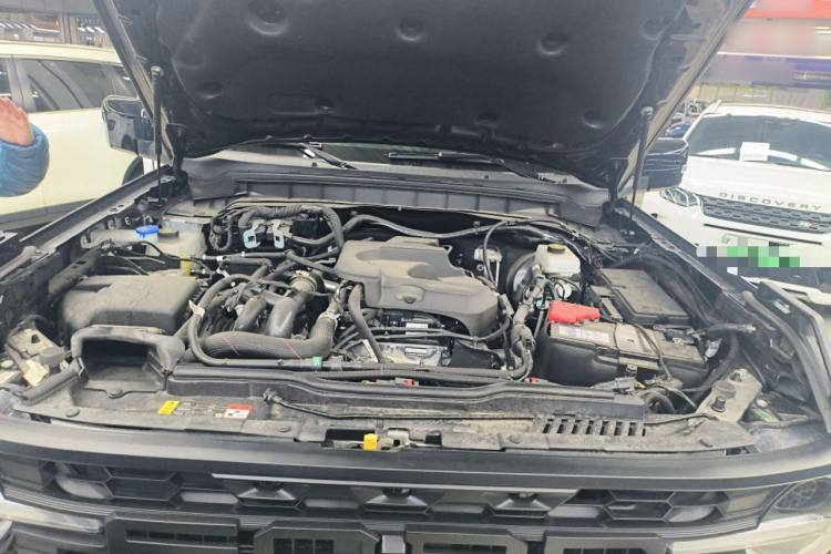 Used Ford Bronco 2024 2.3T Wilderness Engine Bay