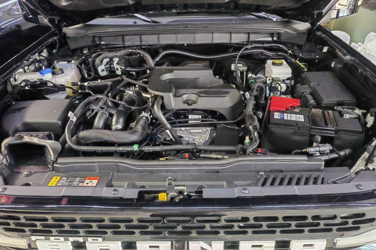 Used Ford Bronco 2024 2.3T Wilderness Engine Bay