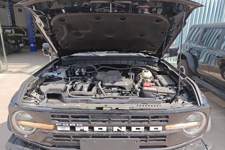 Used Ford Bronco 2024 2.3T Long Beach Big-Foot Off-Road Version Engine Bay
