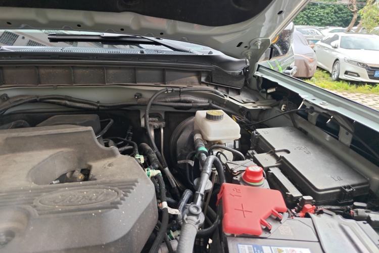 Used Ford Bronco 2024 2.3T Wilderness Engine Bay Left