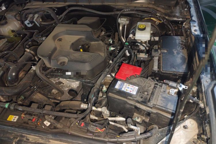 Used Ford Bronco 2024 2.3T Wilderness Engine Bay Left