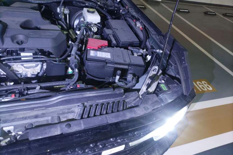 Used Ford Bronco 2024 2.3T Wilderness Engine Bay Left