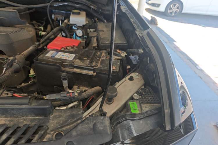 Used Ford Bronco 2024 2.3T Wilderness Engine Bay Left