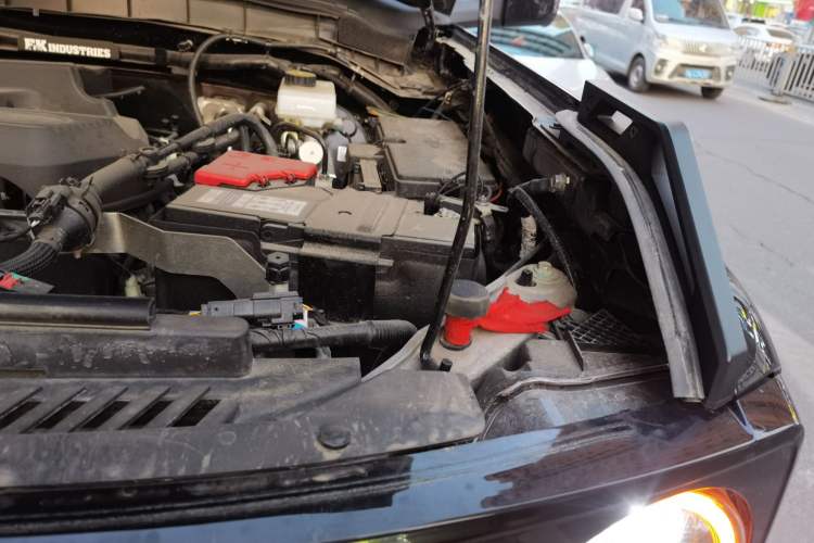 Used Ford Bronco 2024 2.3T Wilderness Engine Bay Left