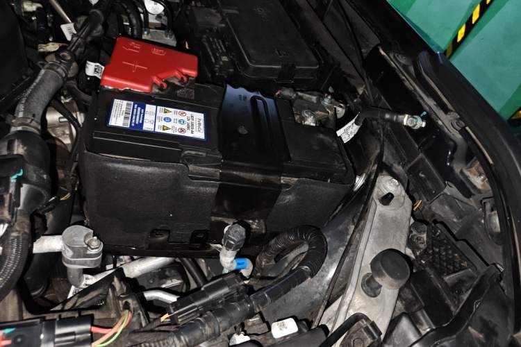Used Ford Bronco 2024 2.3T Wilderness Engine Bay Left