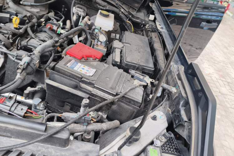 Used Ford Bronco 2024 2.3T Ink Diamond Big-Tire Off-Road Version Engine Bay Left