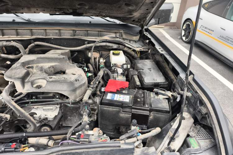 Used Ford Bronco 2024 2.3T Wilderness Engine Bay Left