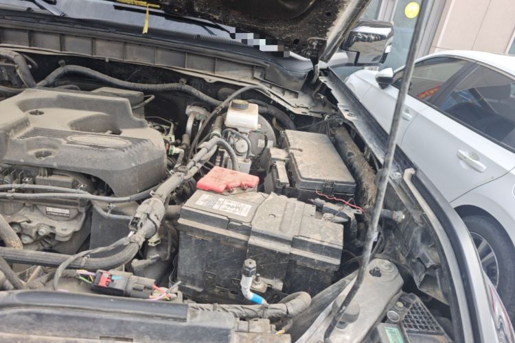 Used Ford Bronco 2024 2.3T Long Beach Engine Bay Left
