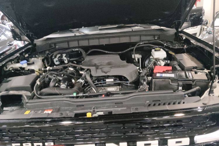 Used Ford Bronco 2024 2.3T Wilderness Engine Bay