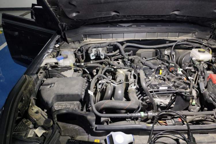Used Ford Bronco 2024 2.3T Diamond Edition Engine Bay Right