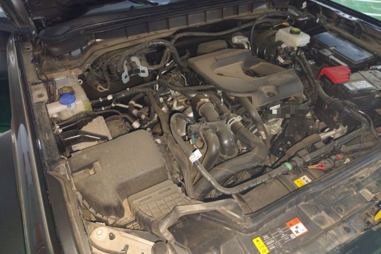 Used Ford Bronco 2024 2.3T Wilderness Engine Bay Right