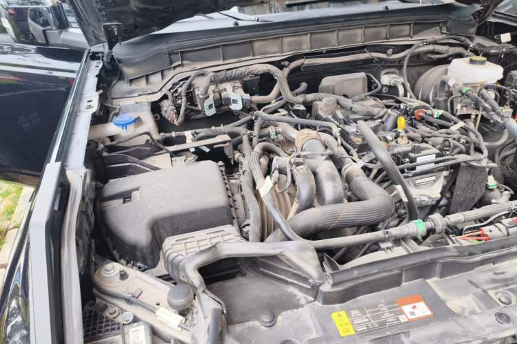 Used Ford Bronco 2024 2.3T Ink Diamond Big-Tire Off-Road Version Engine Bay Right
