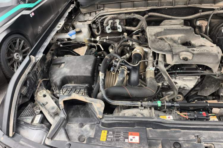 Used Ford Bronco 2024 2.3T Wilderness Engine Bay Right
