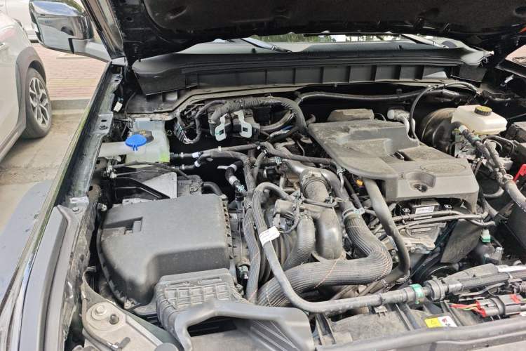 Used Ford Bronco 2024 2.3T Wilderness Engine Bay Right
