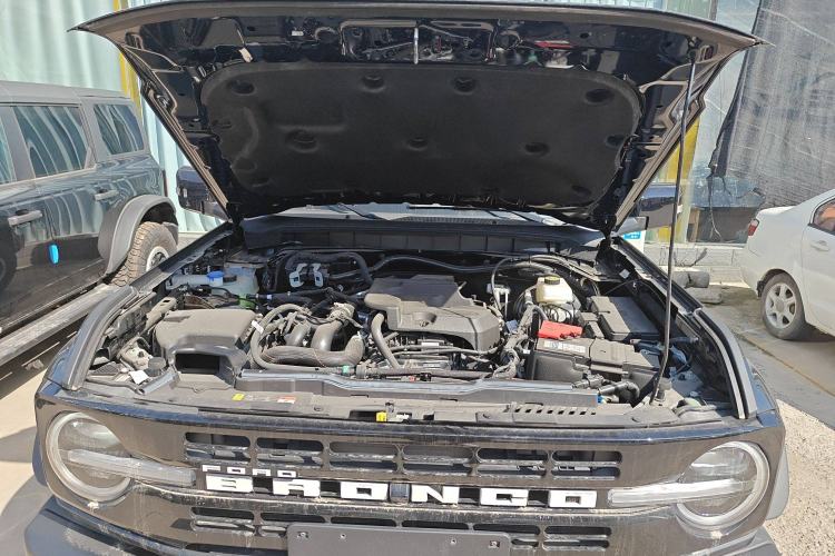 Used Ford Bronco 2024 2.3T Long Beach Big-Foot Off-Road Version Engine Bay