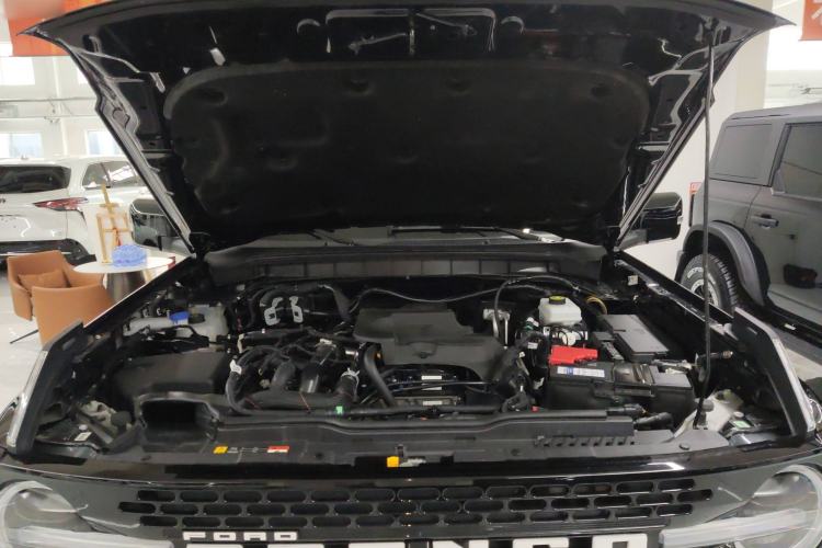 Used Ford Bronco 2024 2.3T Wilderness Engine Bay