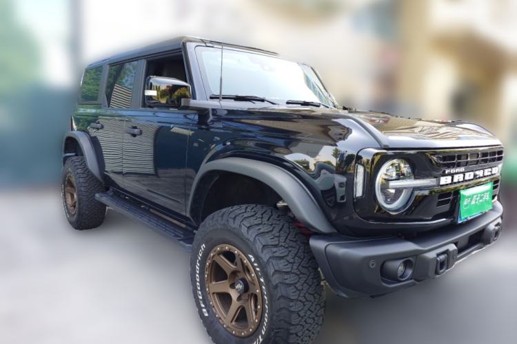 Used Ford Bronco 2024 2.3T Diamond Edition Front Right 45 Deg