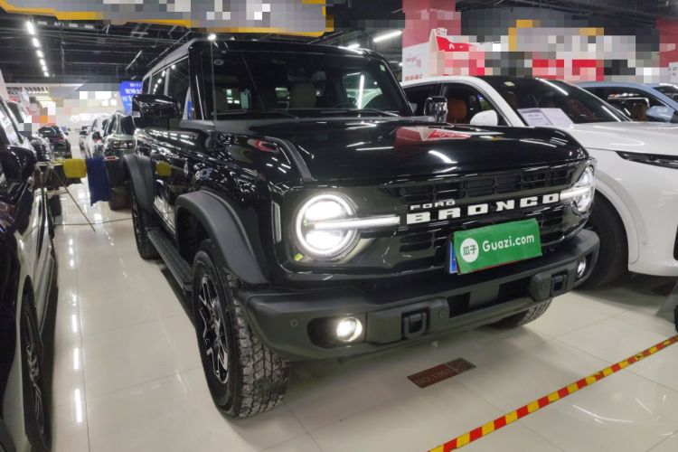 Used Ford Bronco 2024 2.3T Long Beach Front Right 45 Deg