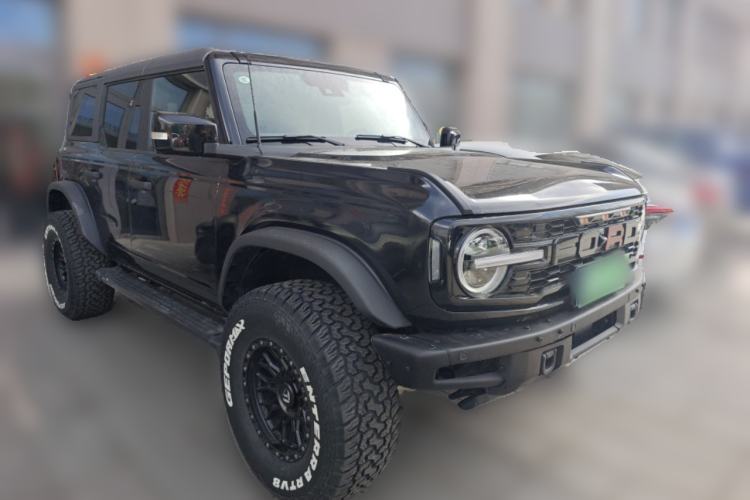 Used Ford Bronco 2024 2.3T Long Beach Front Right 45 Deg