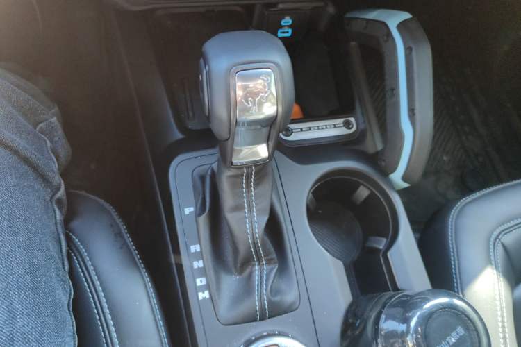Used Ford Bronco 2024 2.3T Ink Diamond Big-Tire Off-Road Version Gear Lever