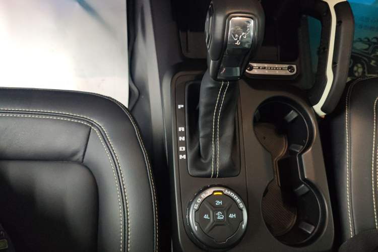 Used Ford Bronco 2024 2.3T Long Beach Gear Lever