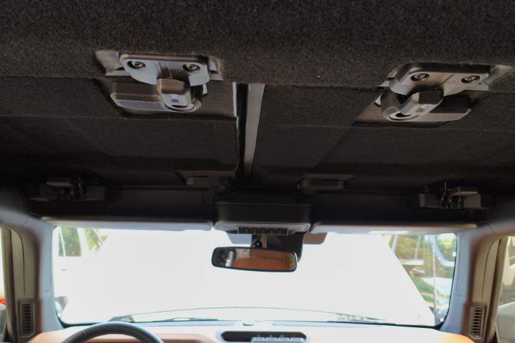 Used Ford Bronco 2024 2.3T Long Beach Headliner