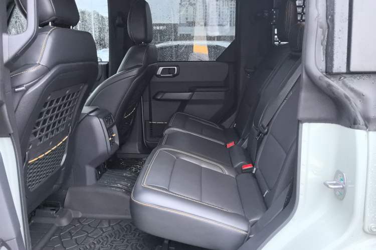 Used Ford Bronco 2024 2.3T Wilderness Interior 1