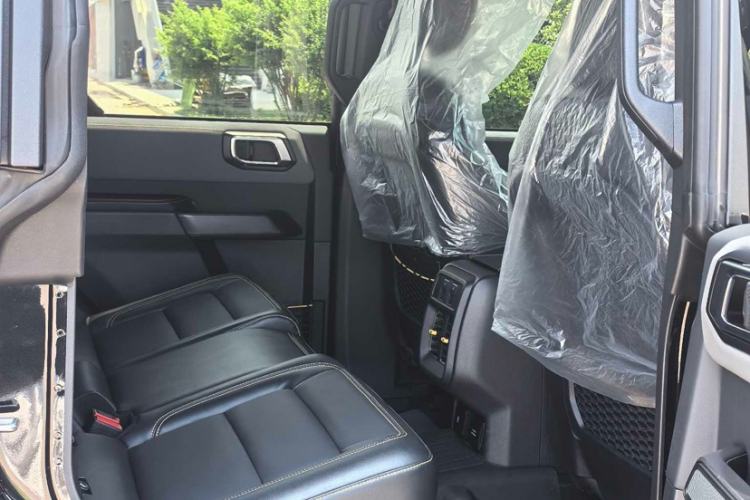 Used Ford Bronco 2024 2.3T Wilderness Interior 3