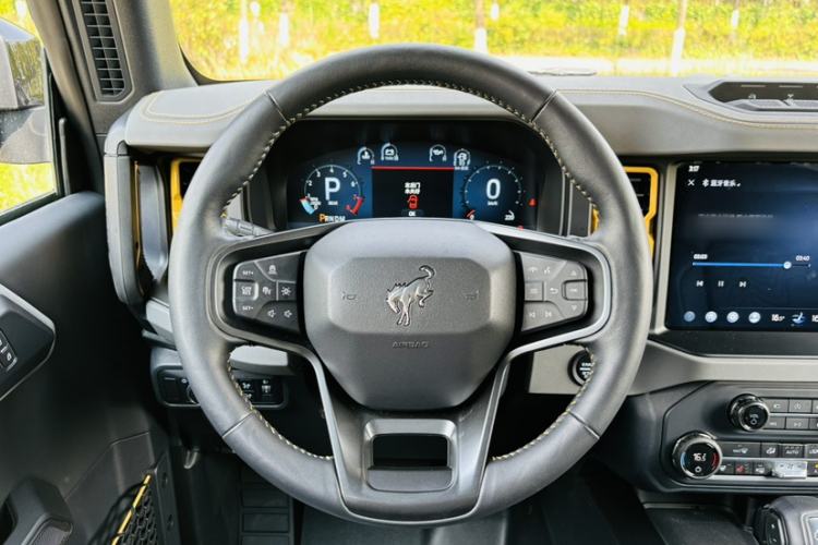Used Ford Bronco 2024 2.3T Wilderness Interior 4