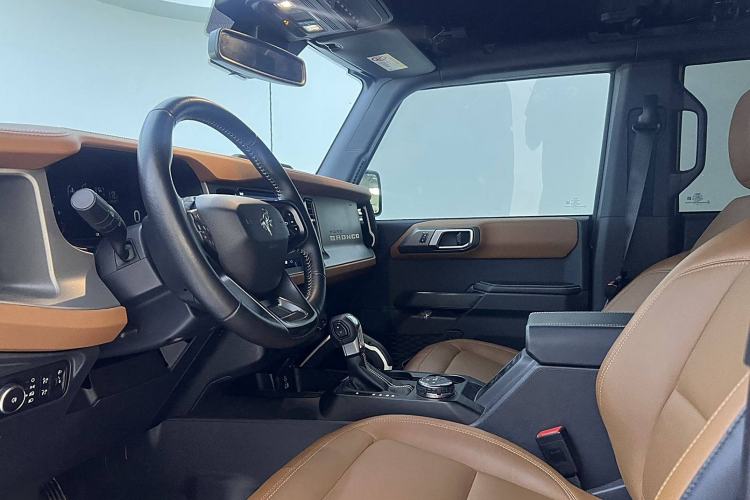 Used Ford Bronco 2024 2.3T Long Beach Interior 6