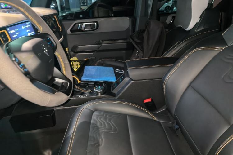 Used Ford Bronco 2024 2.3T Wilderness Left Front Seat