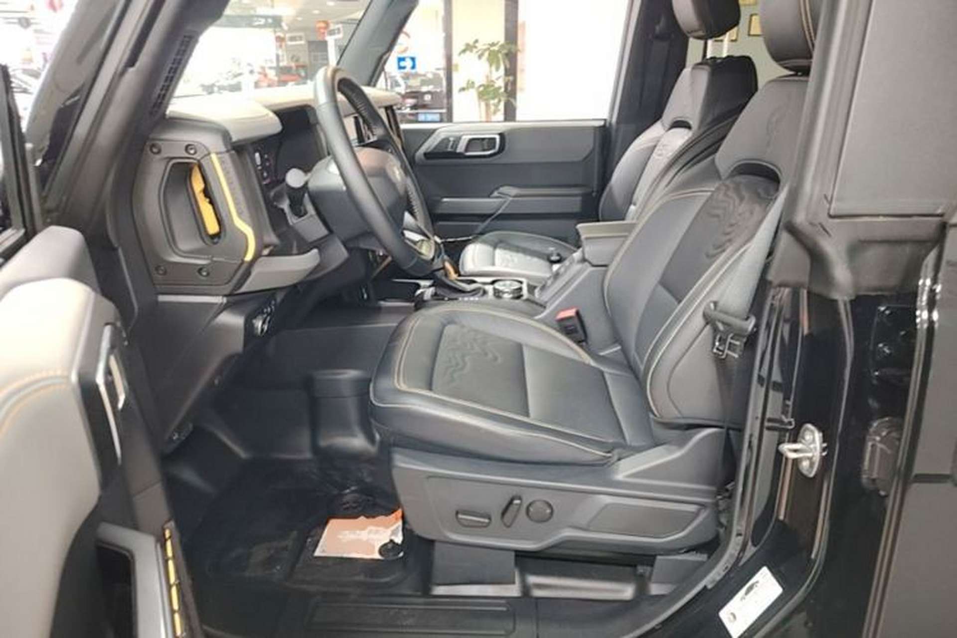 Used Ford Bronco 2024 2.3T Wilderness Left Front Seat