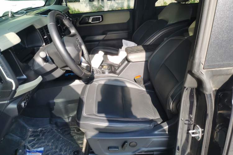 Used Ford Bronco 2024 2.3T Long Beach Left Front Seat