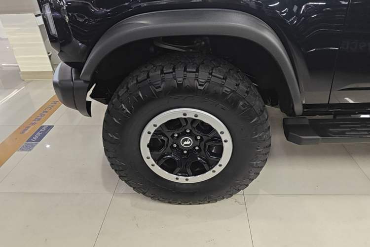 Used Ford Bronco 2024 2.3T Ink Diamond Big-Tire Off-Road Version Left Front Wheel Hub