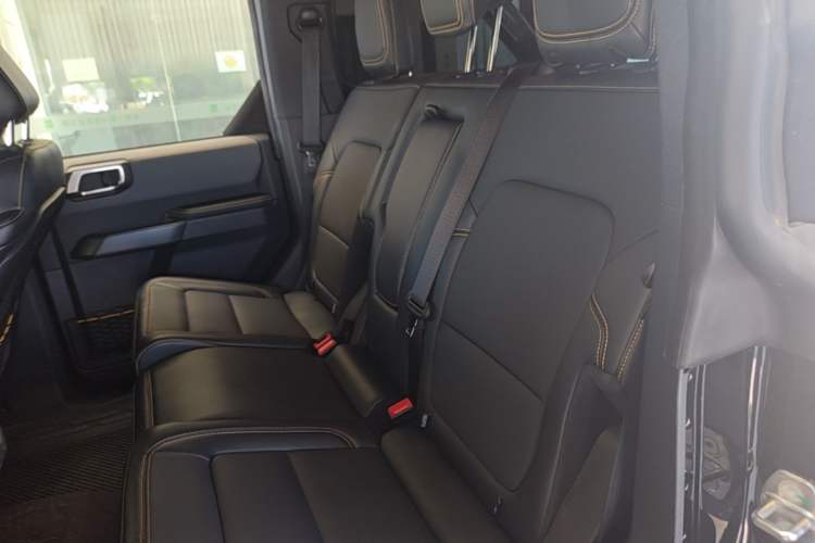 Used Ford Bronco 2024 2.3T Wilderness Left Rear Seat