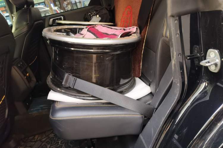Used Ford Bronco 2024 2.3T Wilderness Left Rear Seat
