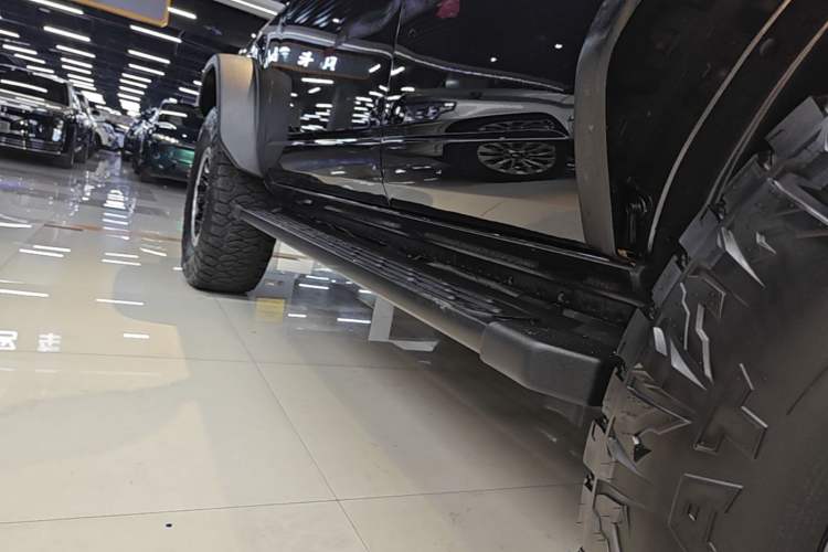 Used Ford Bronco 2024 2.3T Ink Diamond Big-Tire Off-Road Version Left Side Sill